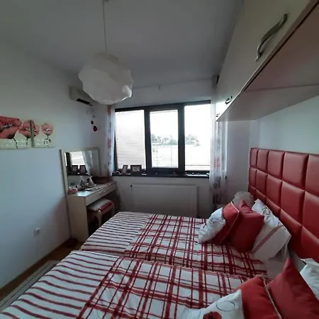 Bellerose Villa *