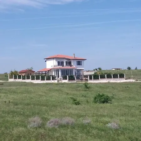Villa Bellerose Bozhurets