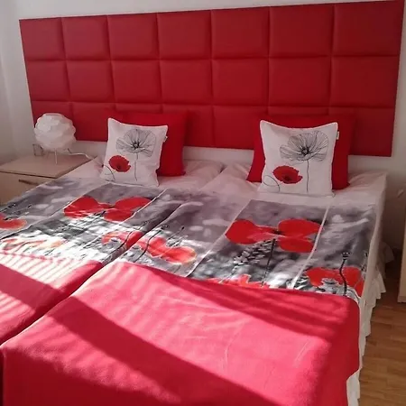 Bellerose *