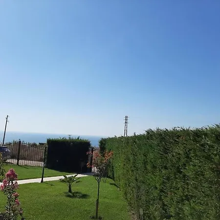 Villa Bellerose Bozhurets