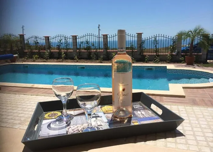 Villa Bellerose Bozhurets